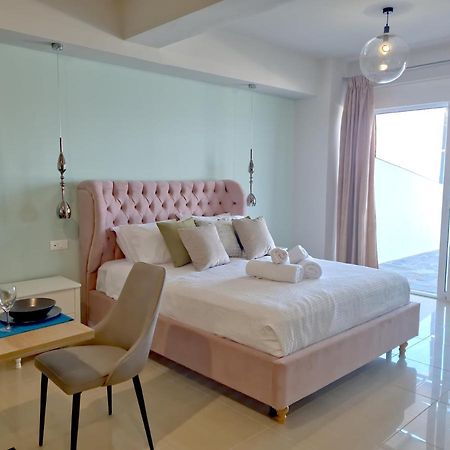 Epipleon Luxury Suites -106- Δωμάτιο 40Τμ Με Βεράντα 45Τμ Μπροστά Στην Θάλασσα Nafpaktos Luaran gambar