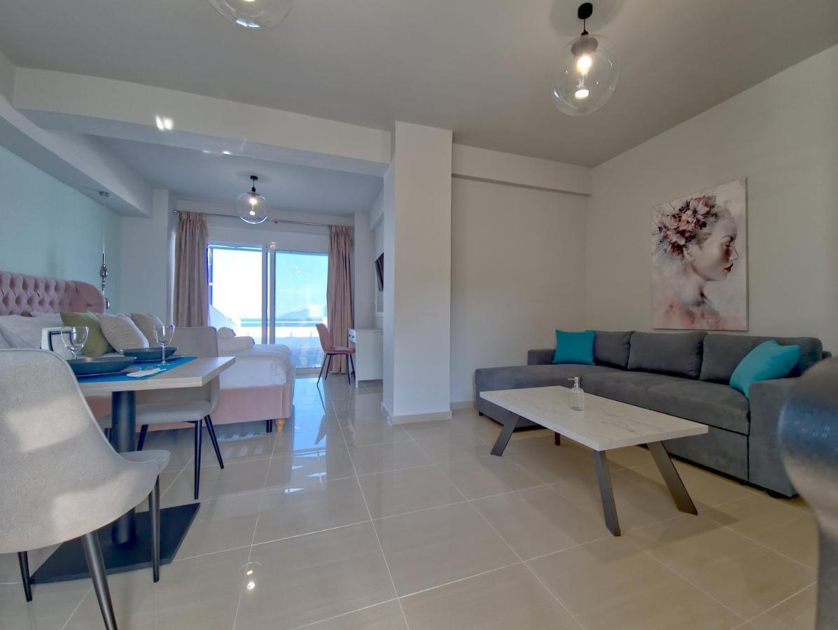 Epipleon Luxury Suites -106- Δωμάτιο 40Τμ Με Βεράντα 45Τμ Μπροστά Στην Θάλασσα Nafpaktos Luaran gambar
