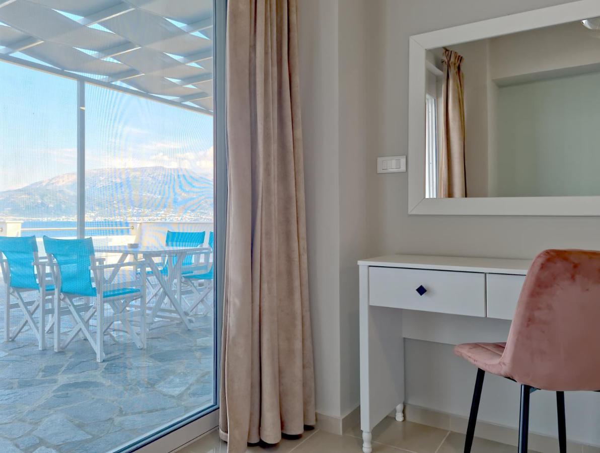 Epipleon Luxury Suites -106- Δωμάτιο 40Τμ Με Βεράντα 45Τμ Μπροστά Στην Θάλασσα Nafpaktos Luaran gambar