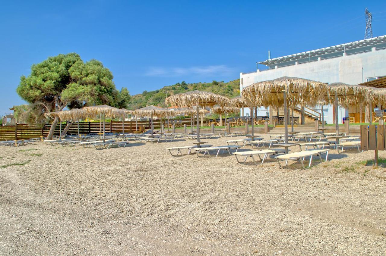 Epipleon Luxury Suites -106- Δωμάτιο 40Τμ Με Βεράντα 45Τμ Μπροστά Στην Θάλασσα Nafpaktos Luaran gambar